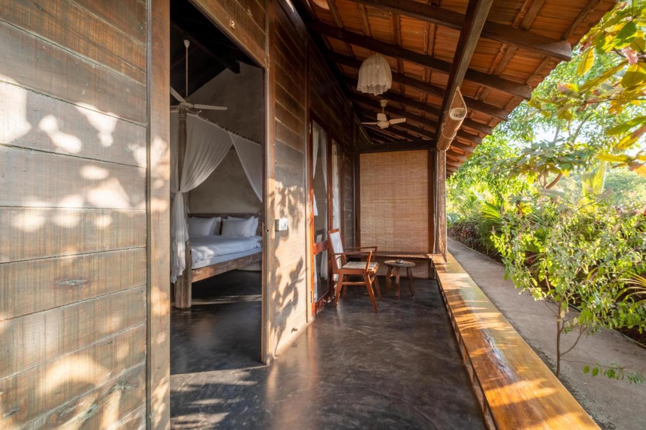 The Artist Cottages Morjim Extérieur photo