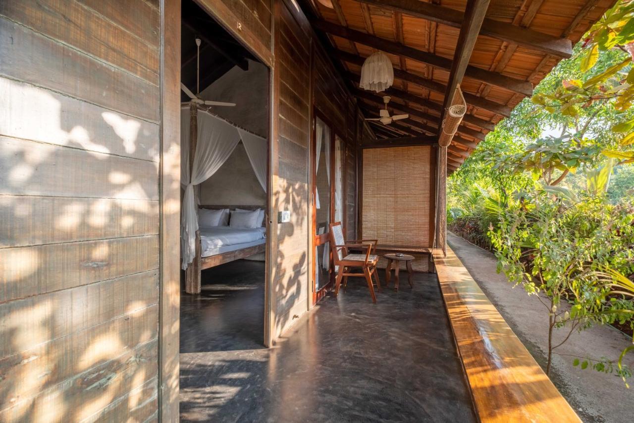 The Artist Cottages Morjim Extérieur photo