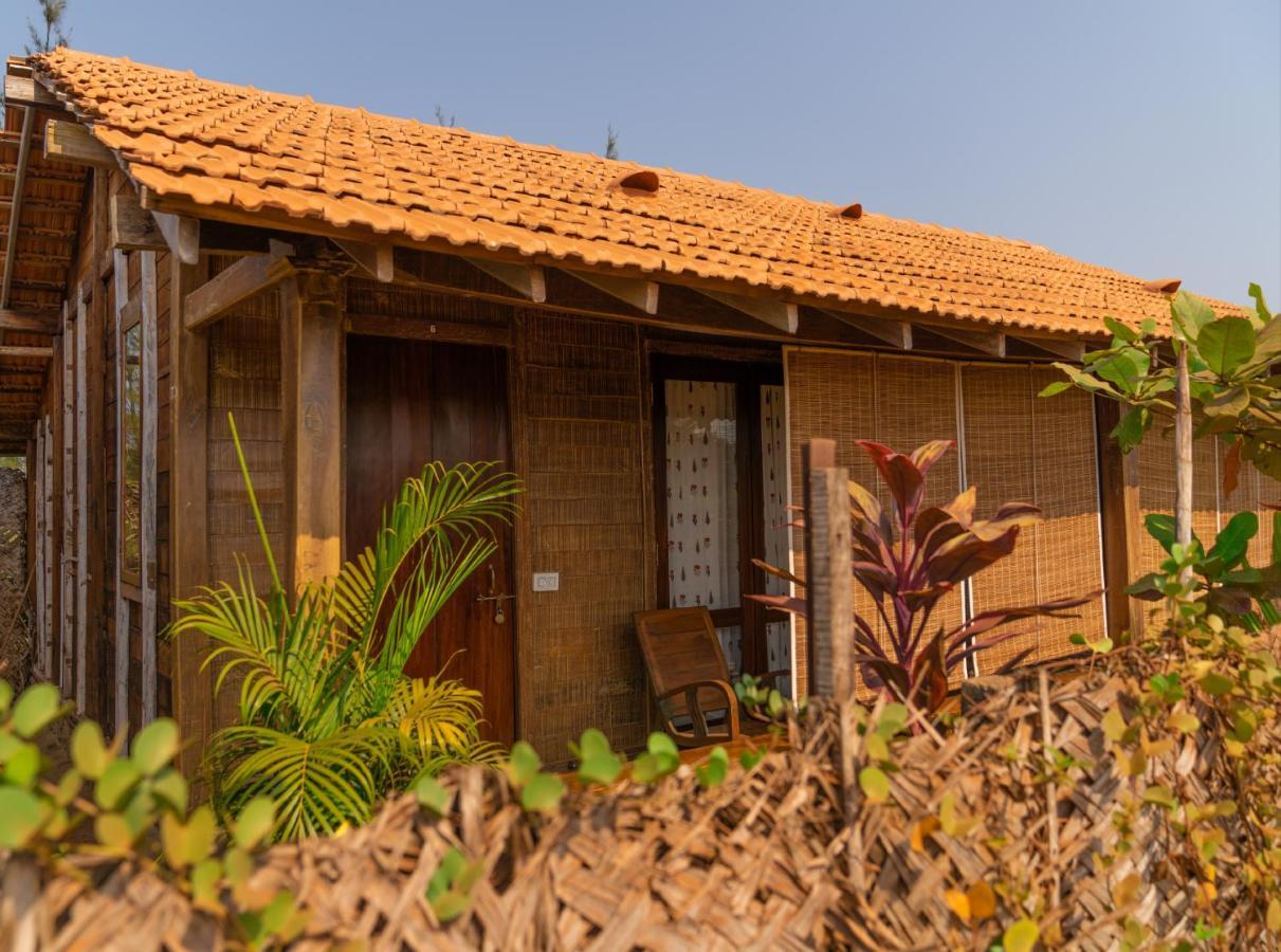 The Artist Cottages Morjim Extérieur photo
